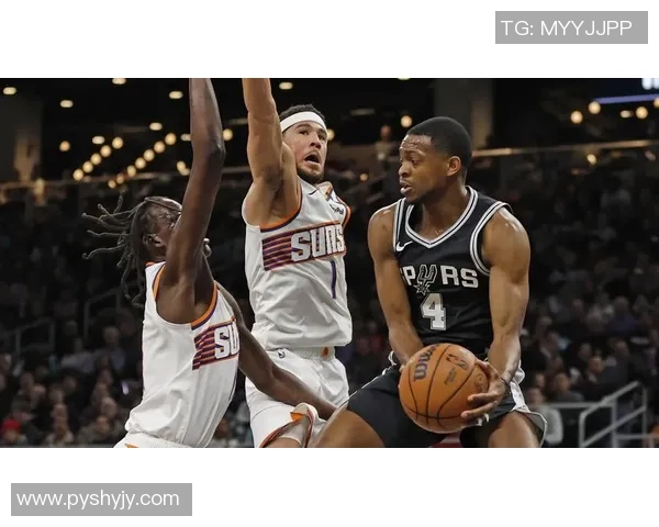 马刺与太阳季后赛首战精彩对决回顾与分析